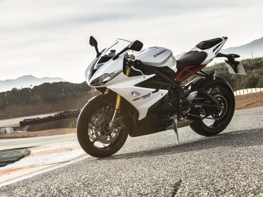TRIUMPH Daytona R 675 ABS Old Style