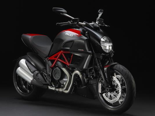 DUCATI Diavel Design Made in Italy