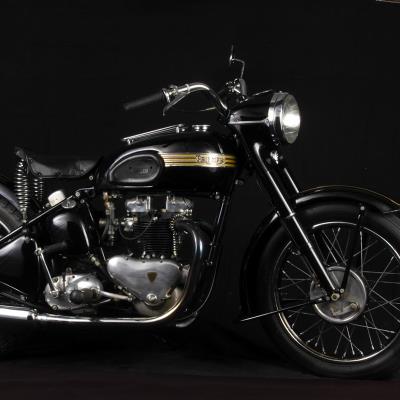 Triumph Old Style